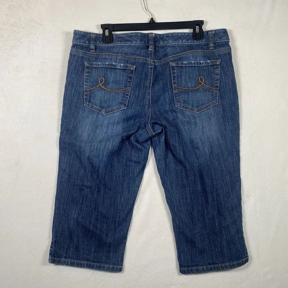 Ann Taylor LOFT Slim Cropped Denim Jeans – Size 14